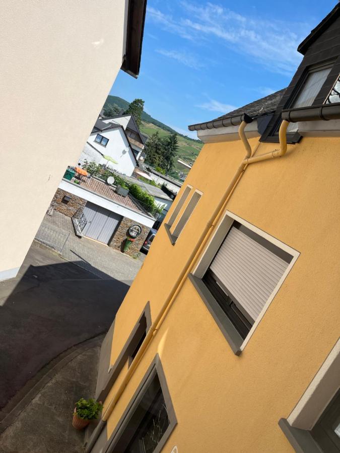 Ferienhaus Ankerpunkt ツェル・アン・デル・モーゼル エクステリア 写真